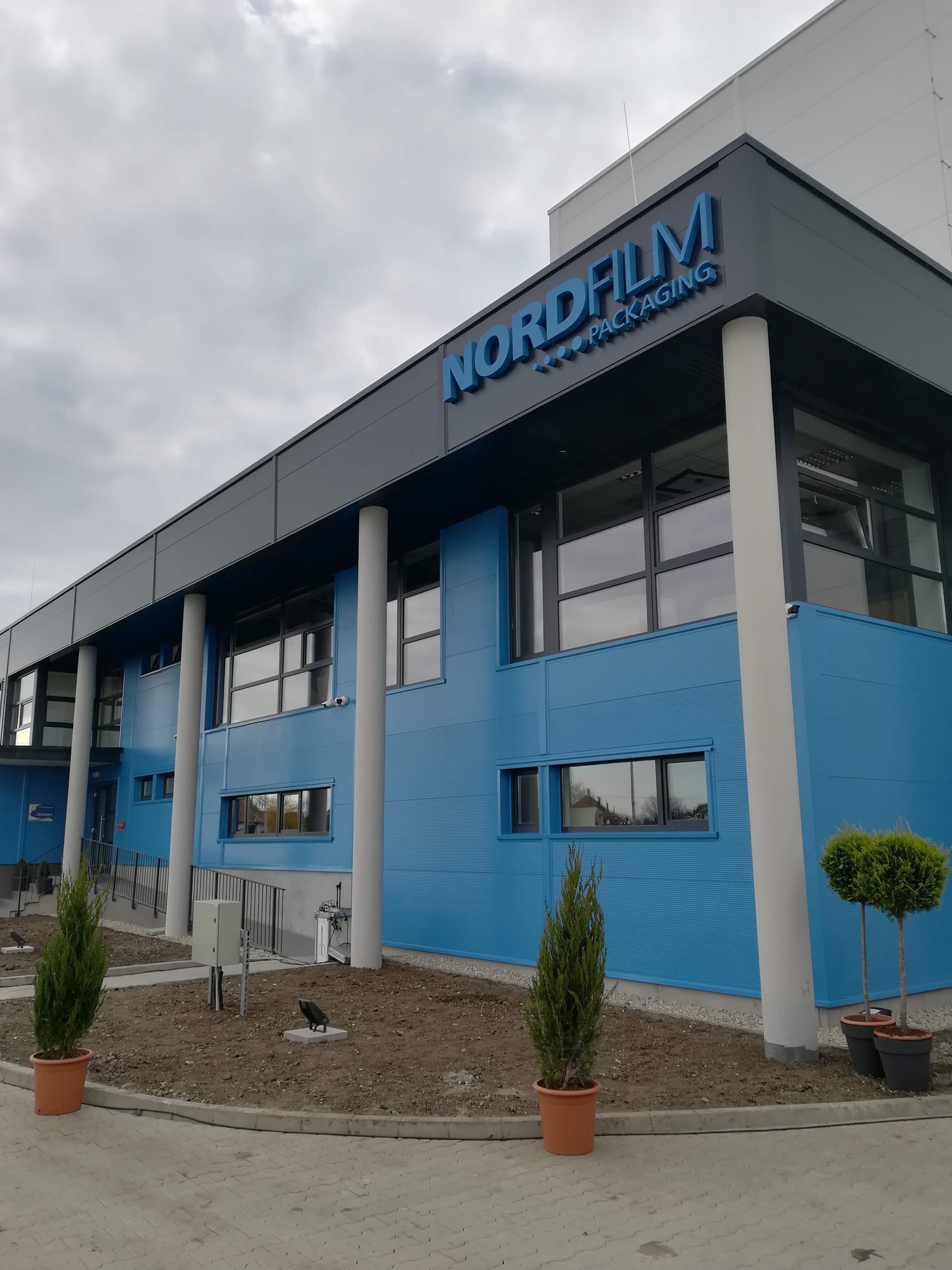 Nordfilm Packaging Kft. hajlékony csomagolóanyag feldolgozó üzem, Hatvangyártóüzem_ kép - Tarjányi Ákos építészmérnök