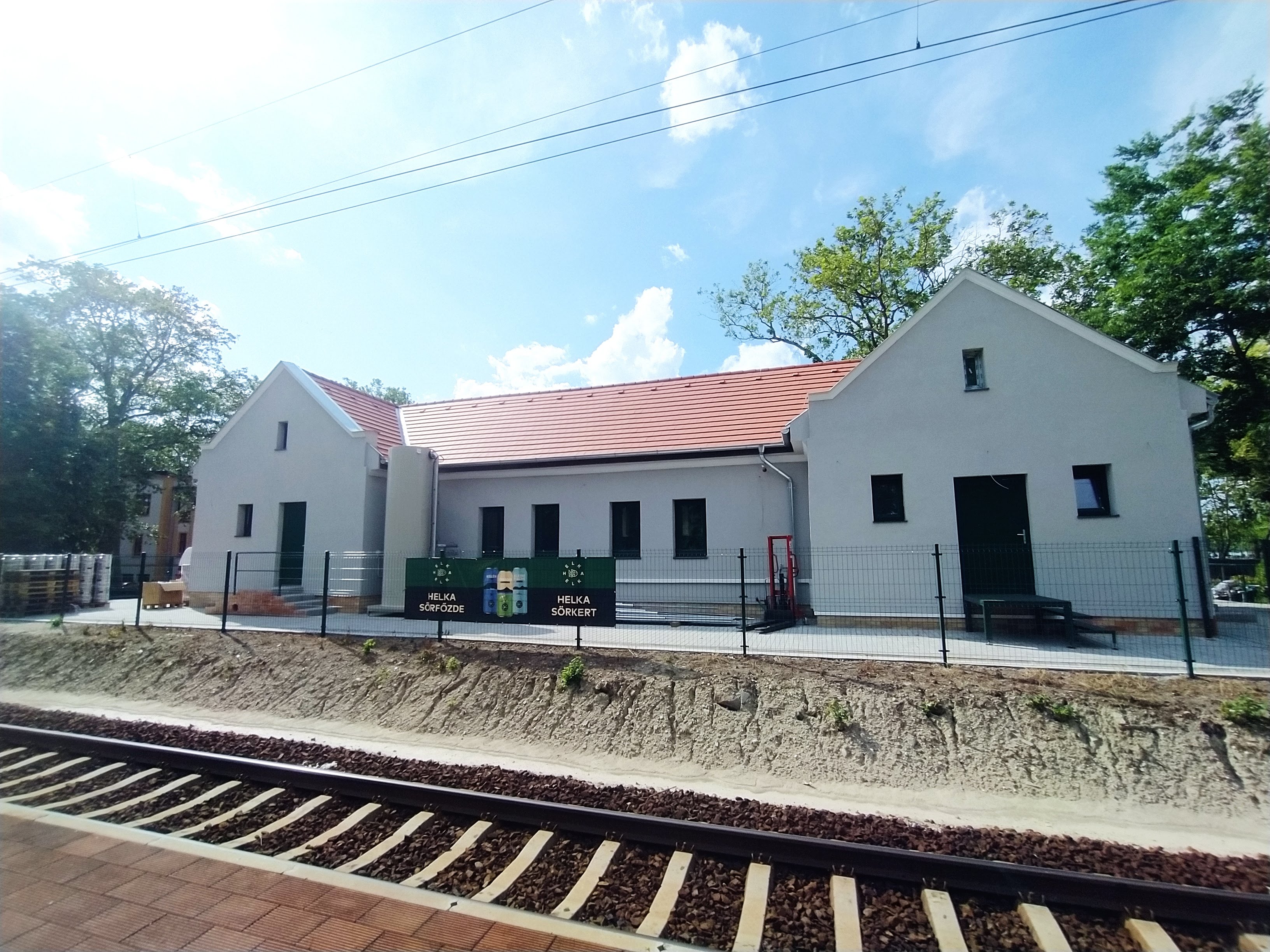 Balatonföldvár, Helka kézműves sörfözde kép - Tarjányi Ákos építészmérnök